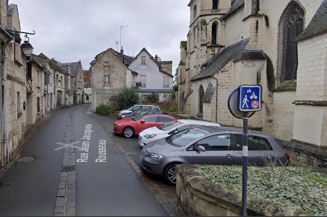La Tour De L Horloge, Appt Typique A 500M Du Chateau チノン エクステリア 写真